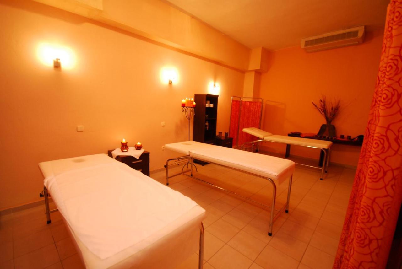 4 Epoxes Hotel Spa Káto Loutrákion 외부 사진