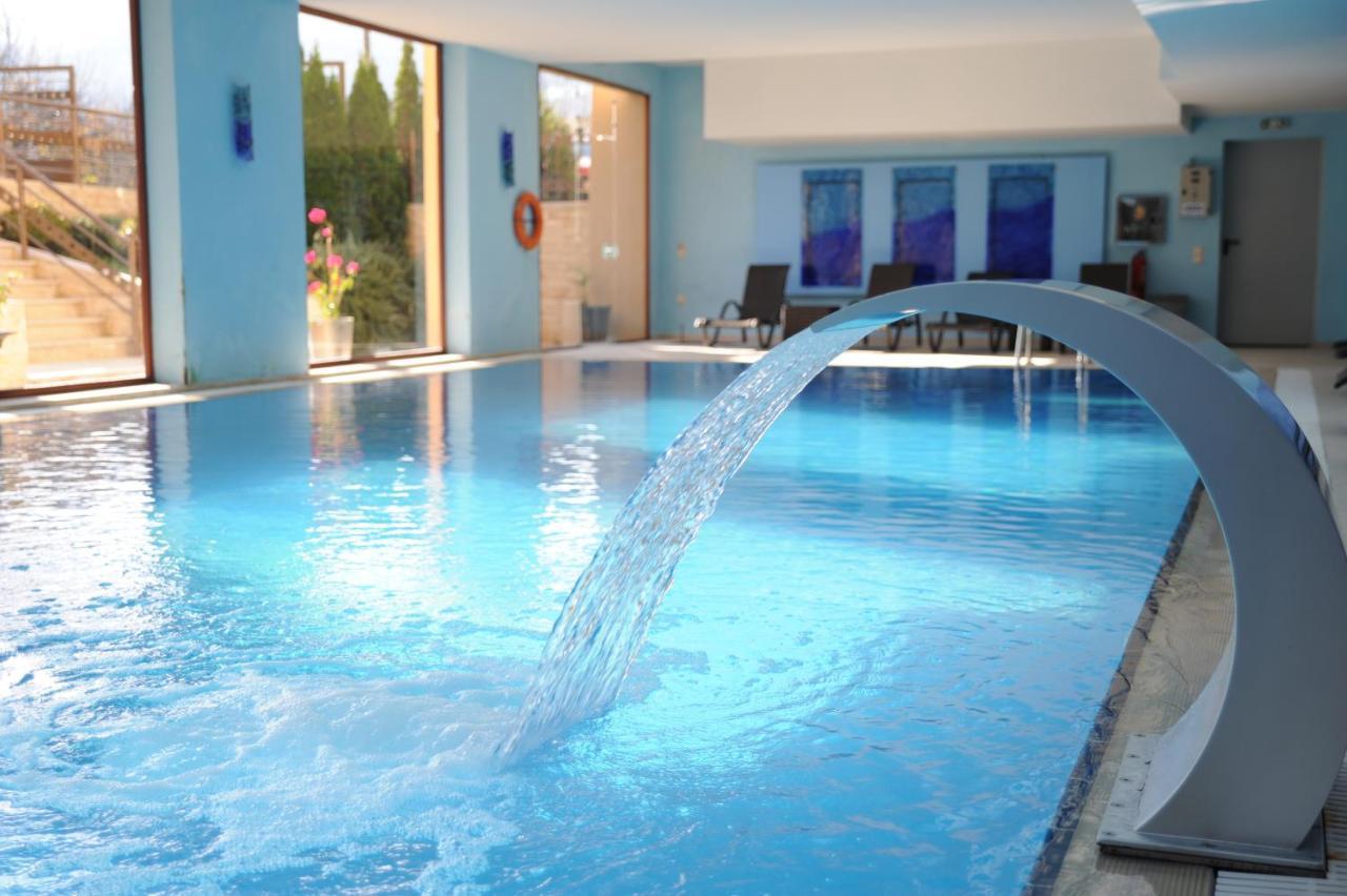 4 Epoxes Hotel Spa Káto Loutrákion 외부 사진