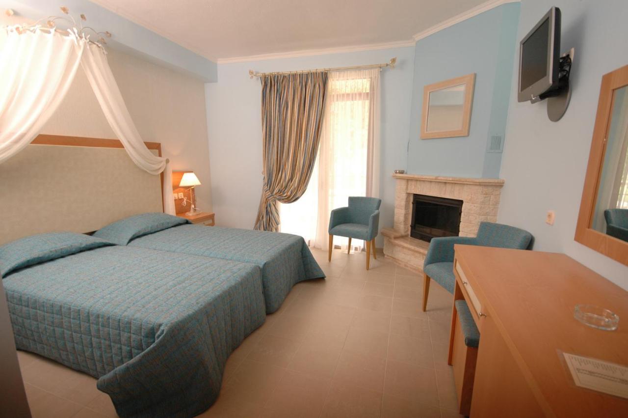 4 Epoxes Hotel Spa Káto Loutrákion 외부 사진