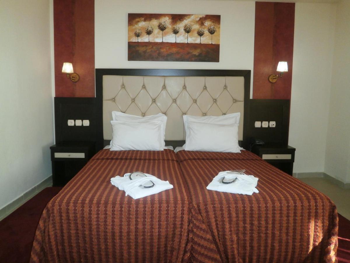 4 Epoxes Hotel Spa Káto Loutrákion 객실 사진