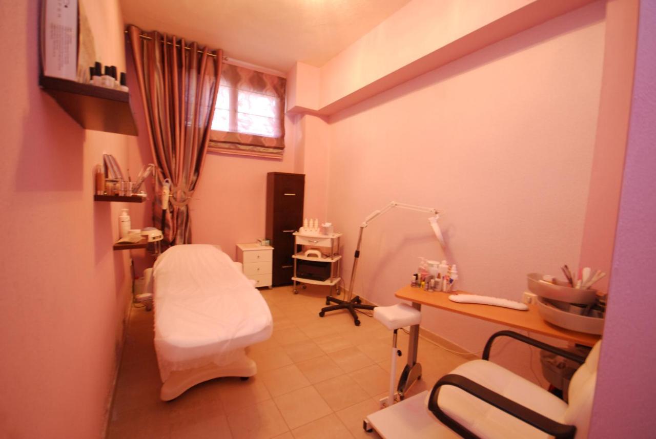 4 Epoxes Hotel Spa Káto Loutrákion 외부 사진
